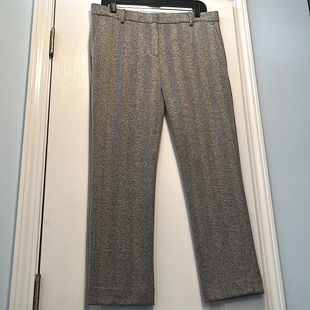 Ann Taylor NEW Wool Herringbone straight leg pants Sixe 8